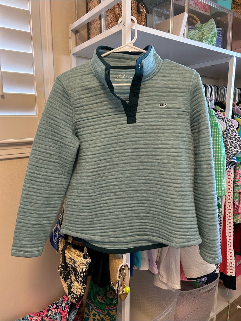 Vineyard Vines Quilted Snap-Placket Pullover in Seafoam and Teal Trim